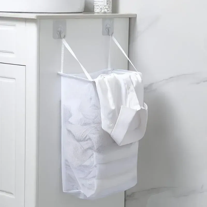 Détail du panier à linge mural