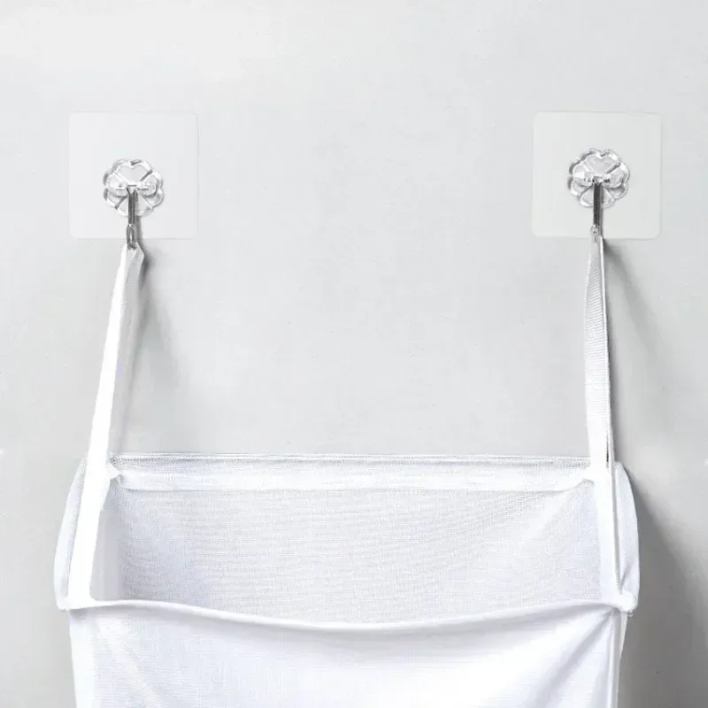 Panier à linge mural dans un intérieur