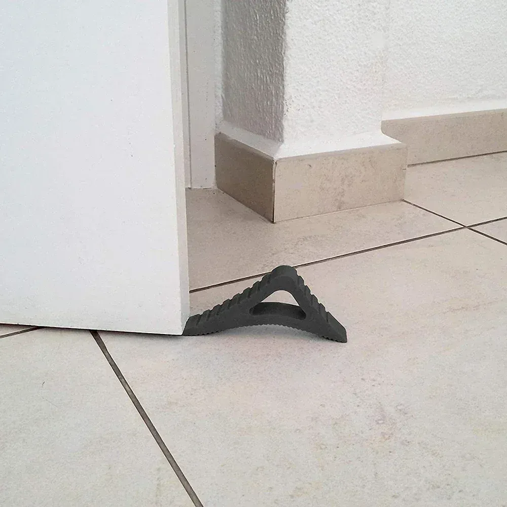 Butoir de porte installé au sol