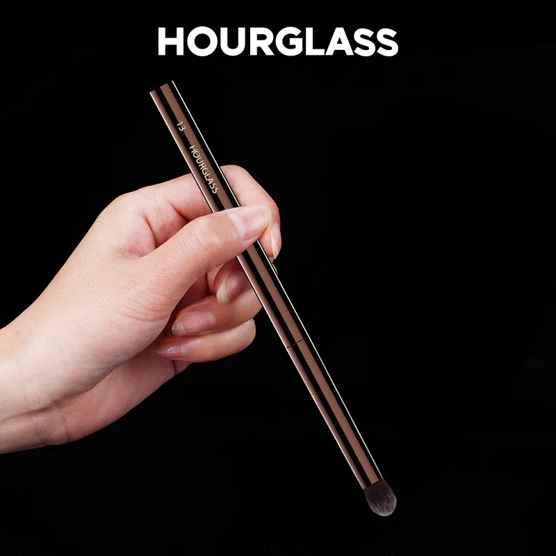 Pinceau de maquillage sablier à estomper, précision n°13, fibres douces et respectueuses de la peau, design tendance, pour un seul œil 2