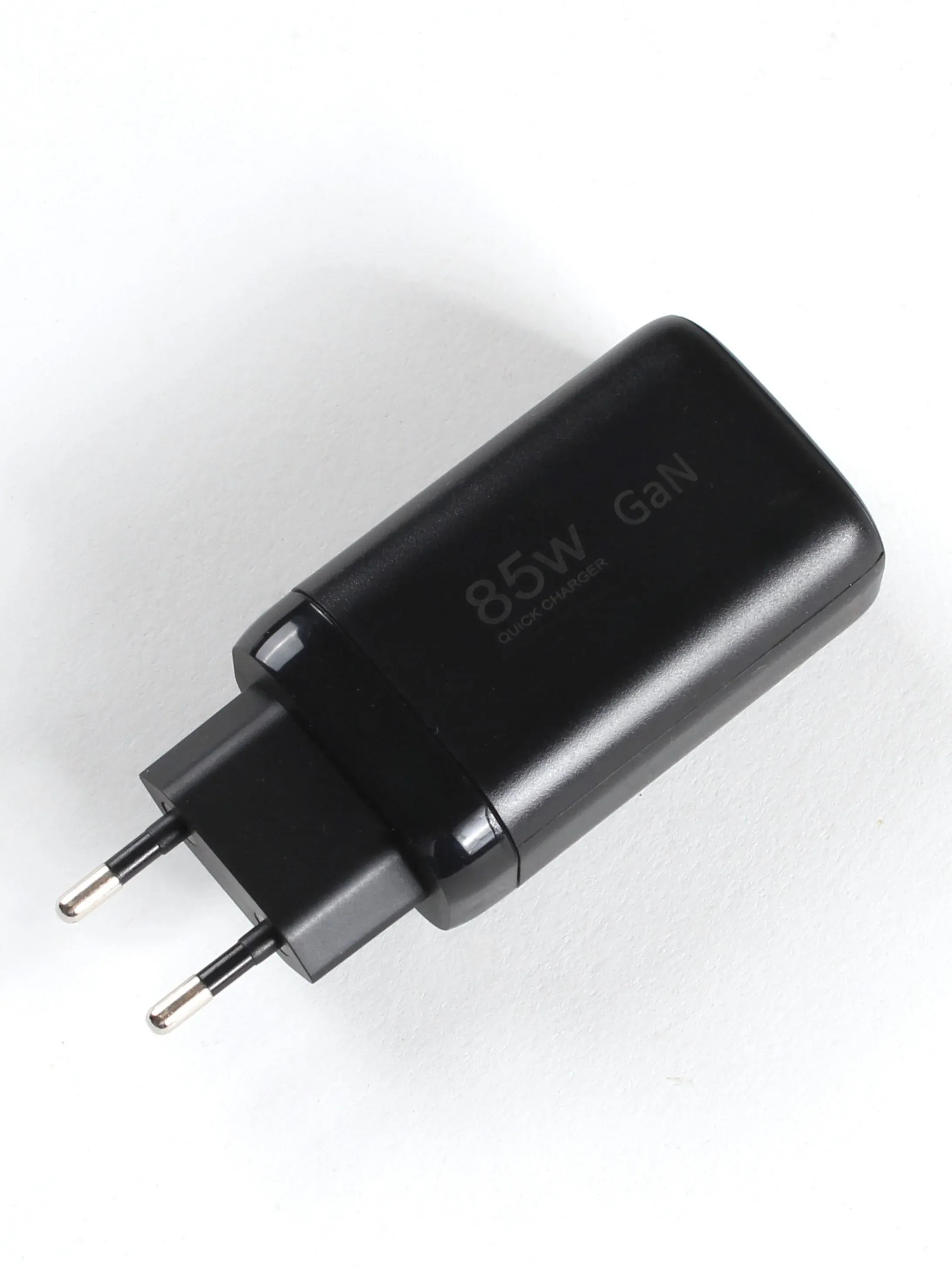 Chargeur rapide 3 ports, puissance totale 85 W, compatible ordinateurs portables, téléphones mobiles et consoles de jeux 3
