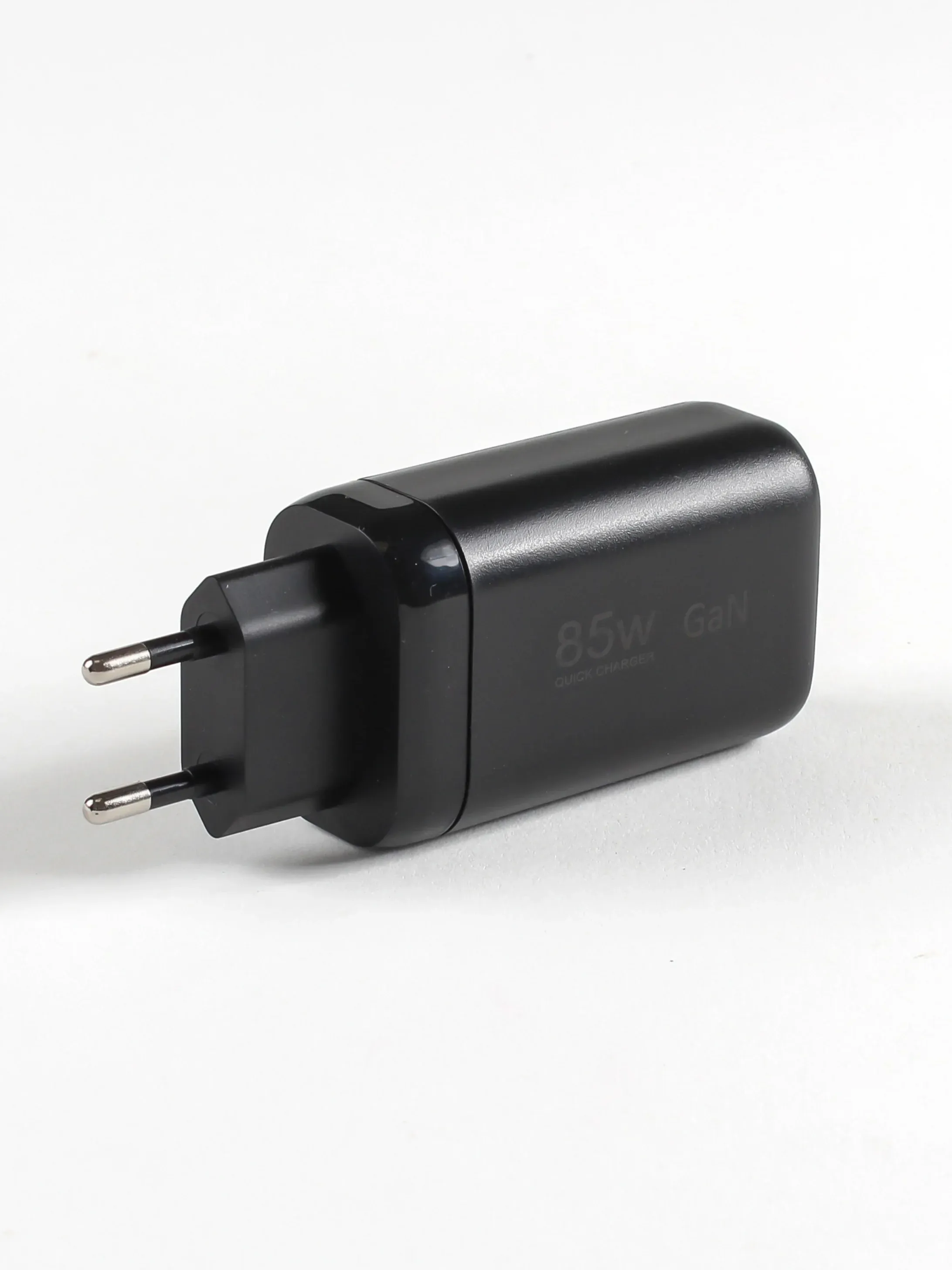 Chargeur rapide 3 ports, puissance totale 85 W, compatible ordinateurs portables, téléphones mobiles et consoles de jeux 2