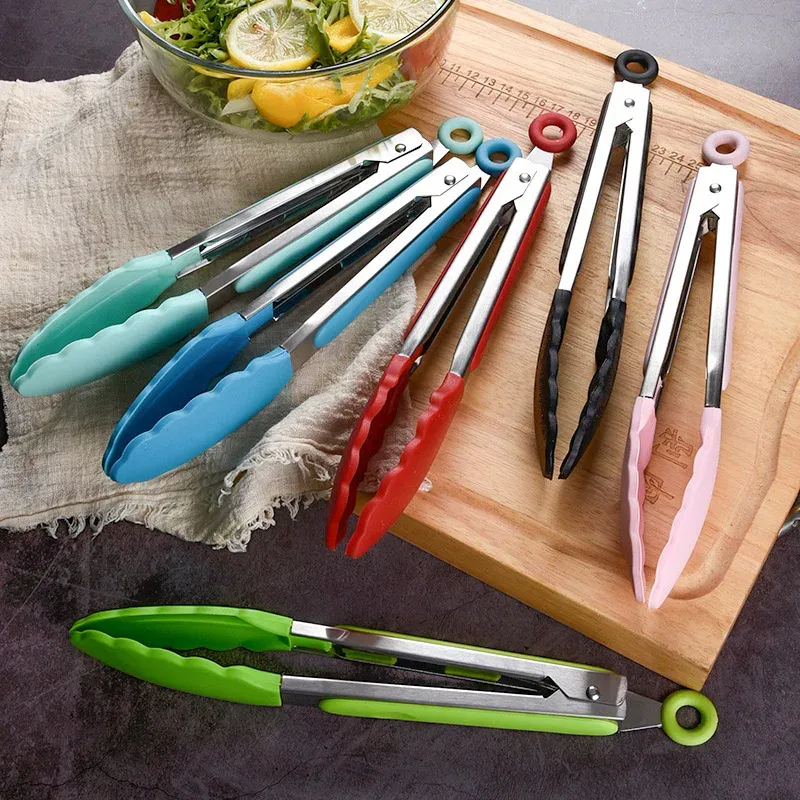 Pinces de cuisine en silicone, finition soignée
