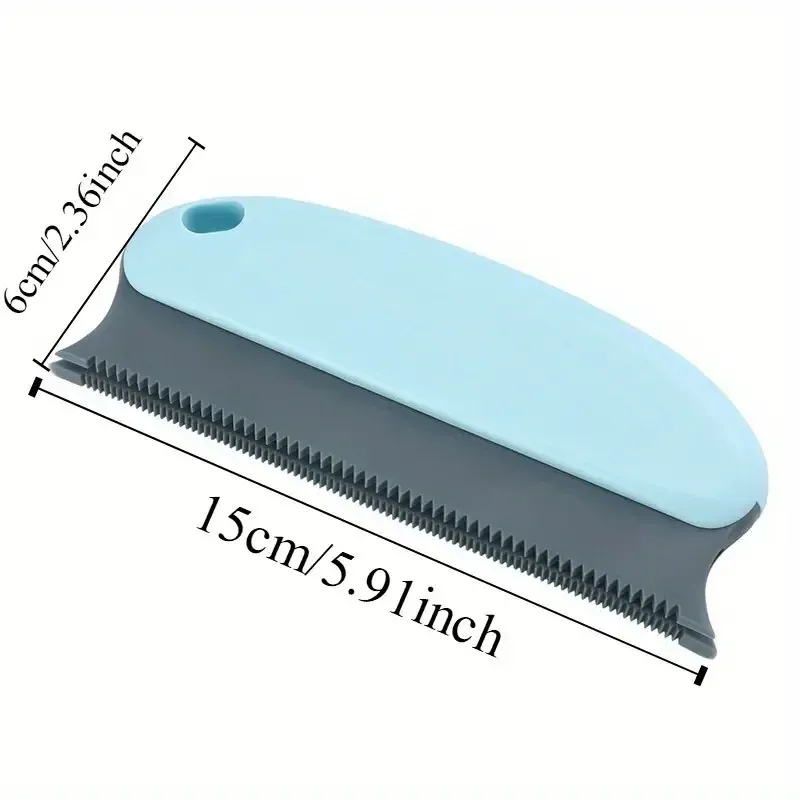 Nettoyage des vêtements avec la brosse à poils