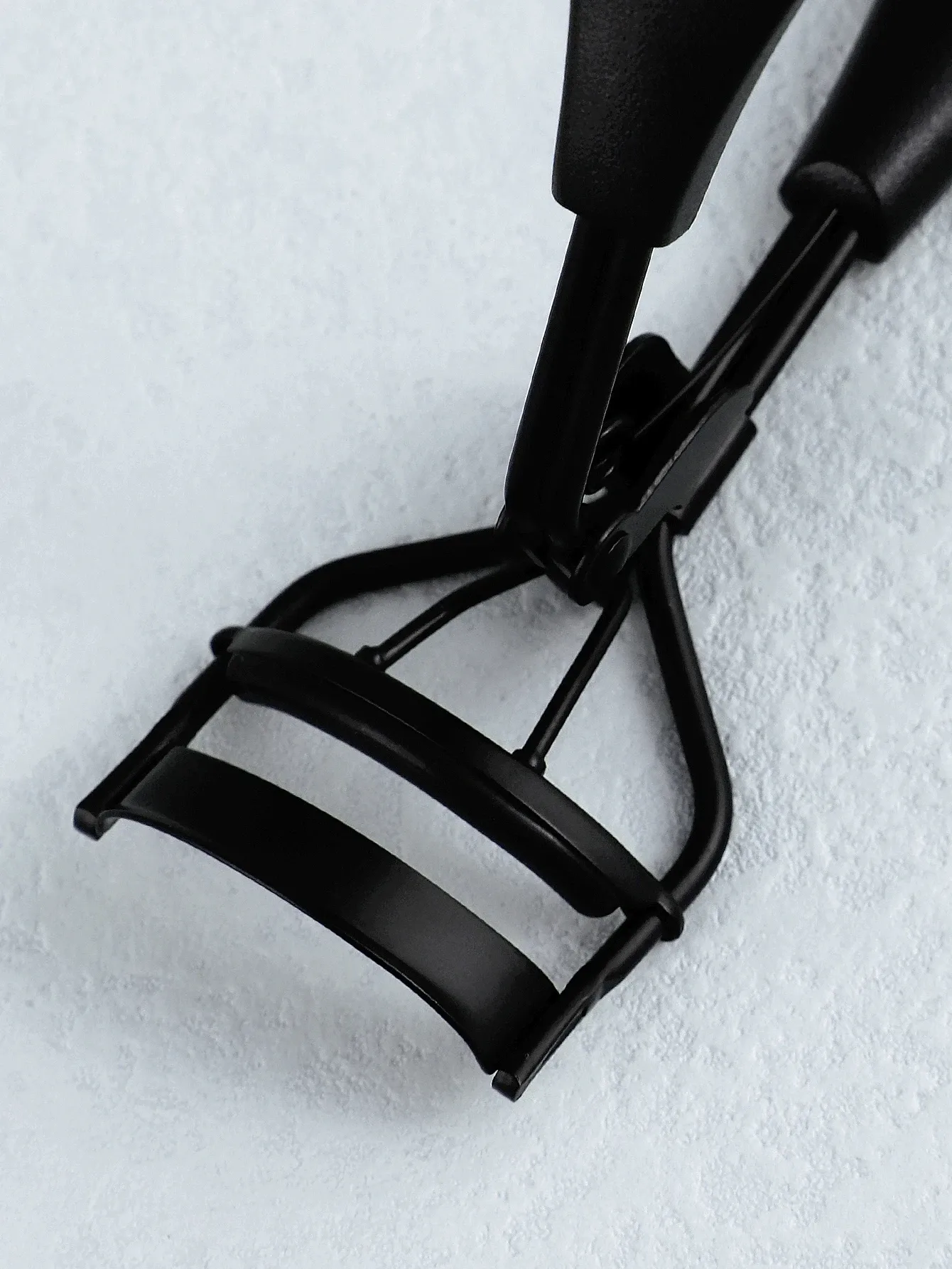 Recourbe-cils portable en acier inoxydable noir 4