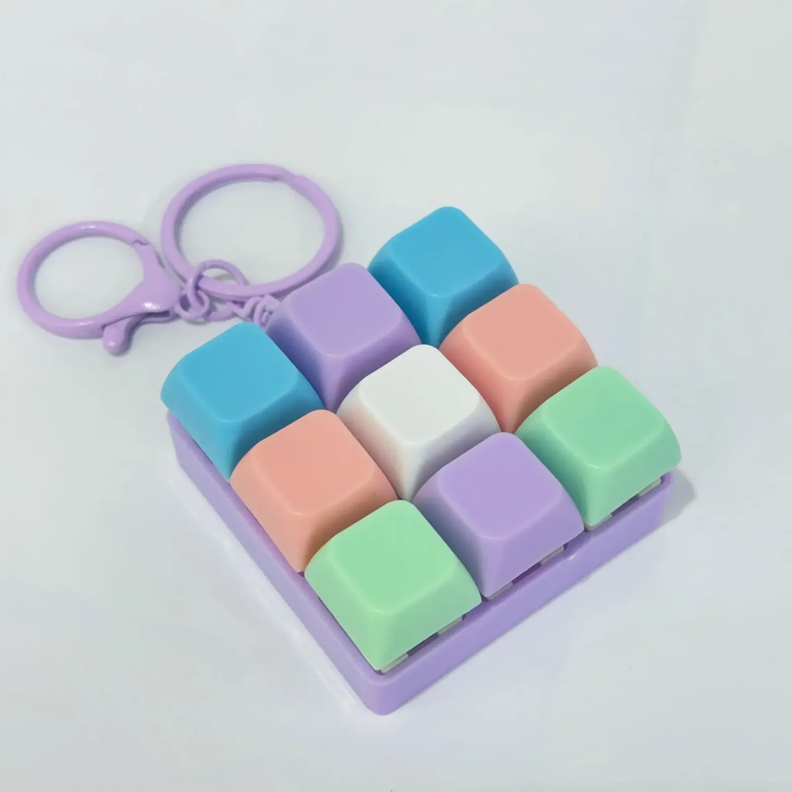 Porte-clés clavier mécanique en situation d'utilisation