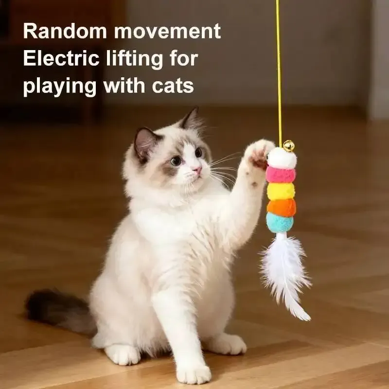 Jouet interactif pour chat en situation de jeu