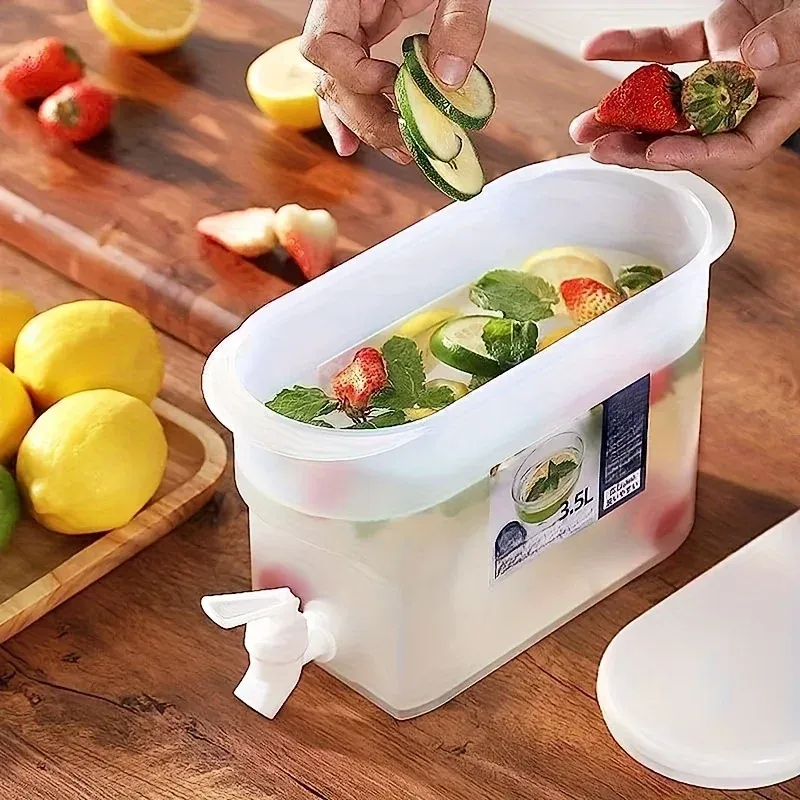 Distributeur de boissons réfrigéré grande capacité avec robinet verseur facile d'utilisation, idéal pour limonade glacée et thé aux fruits 5