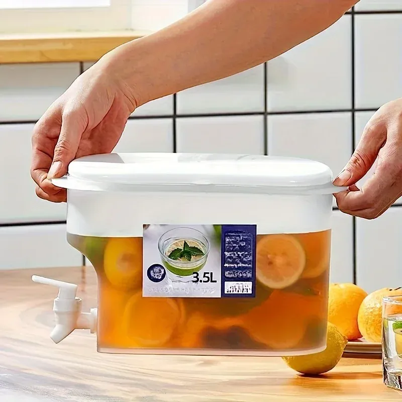 Distributeur de boissons réfrigéré à grande capacité
