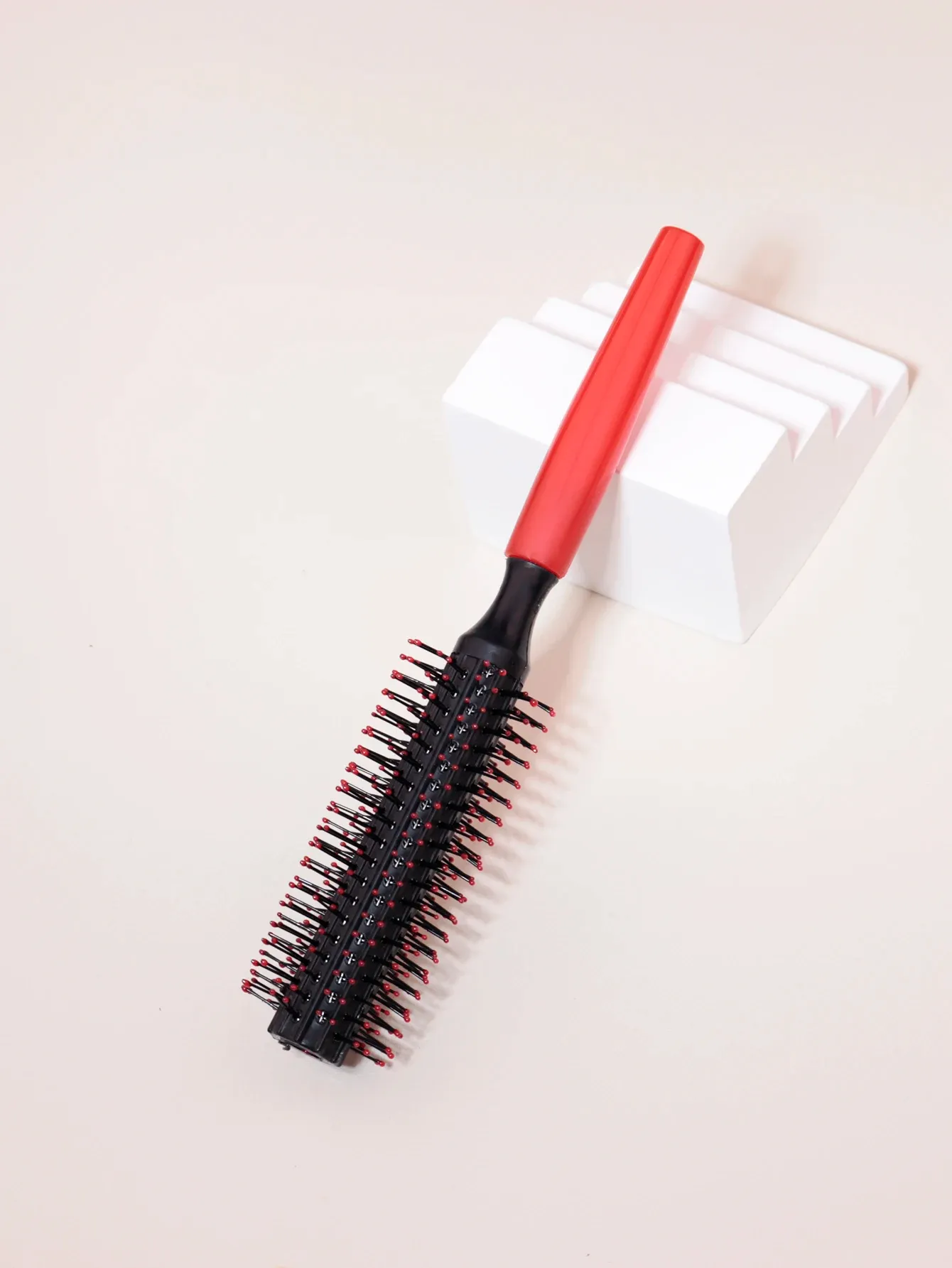 Peigne cylindrique antistatique à poils pour cheveux bouclés, en nylon, conçu pour perruques en cheveux naturels 2