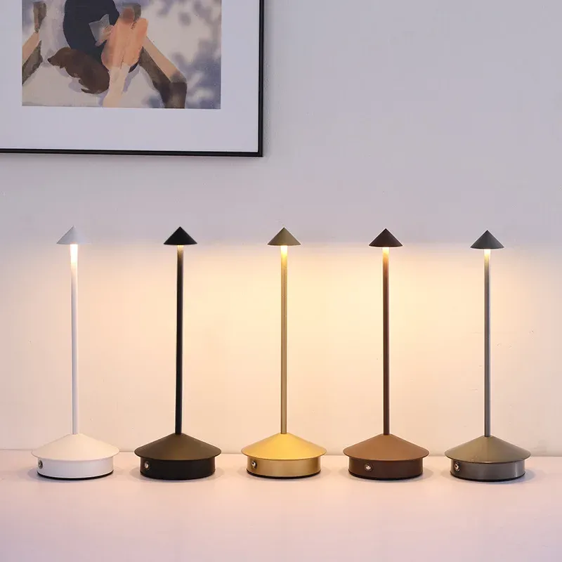 Détail de la lampe de table sans fil