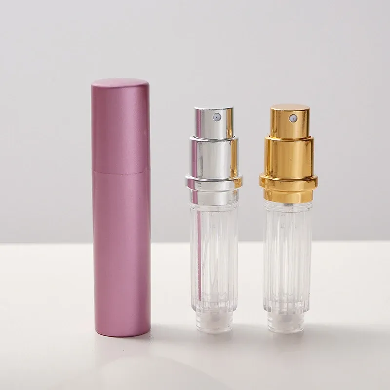 Mini flacon vaporisateur vide rechargeable de 5 ml, portable, pour parfum, cosmétiques et liquides de voyage, avec flacon intérieur, style aléatoire 2