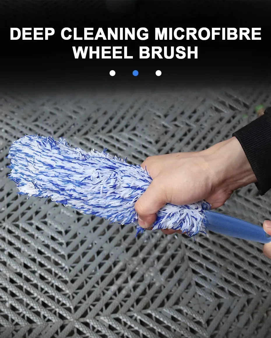 Brosse de nettoyage utilisée sur une jante