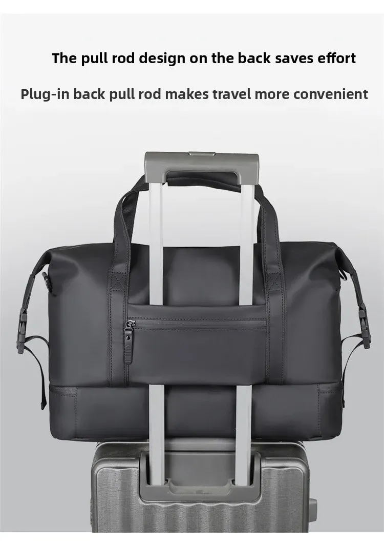 Sac de voyage homme porté à l'épaule