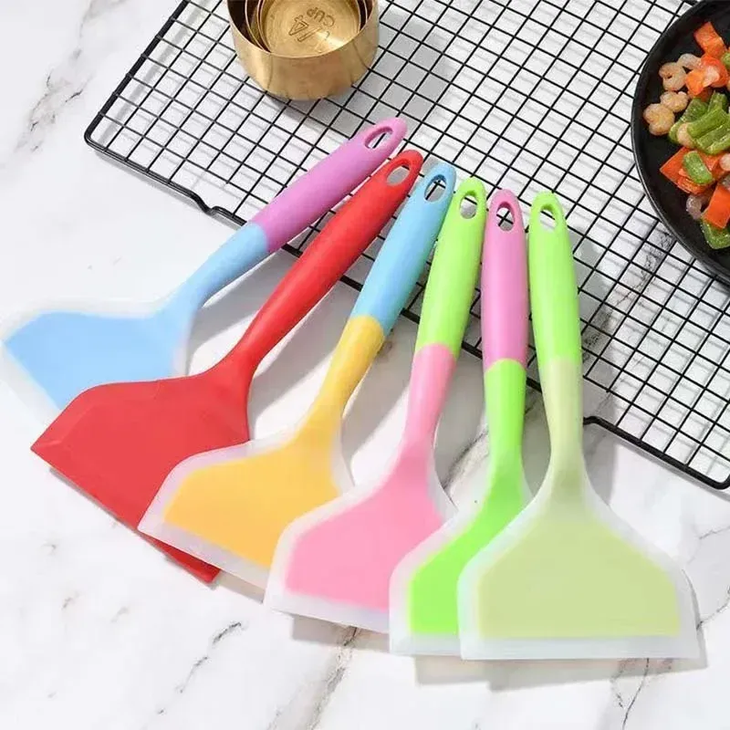 Spatule en silicone antiadhésive à large bord, idéale pour steak, œufs et crêpes 6