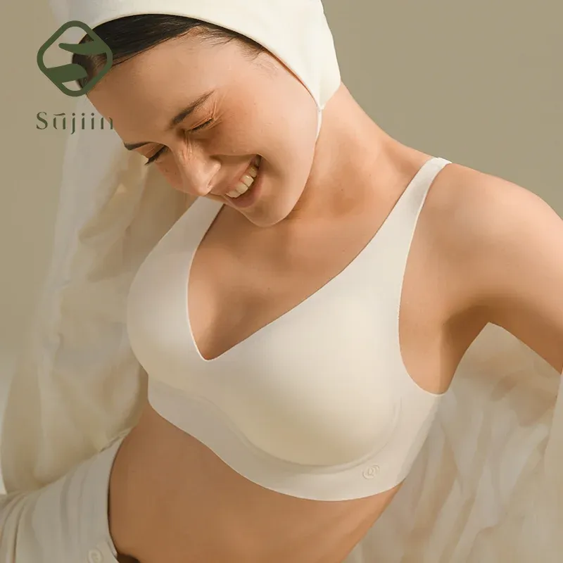 SUJIIN Soutien-gorge sans couture et sans armatures pour femme, push-up rembourré, doux et invisible, avec col en V, bralette lisse MX208 - Image 1
