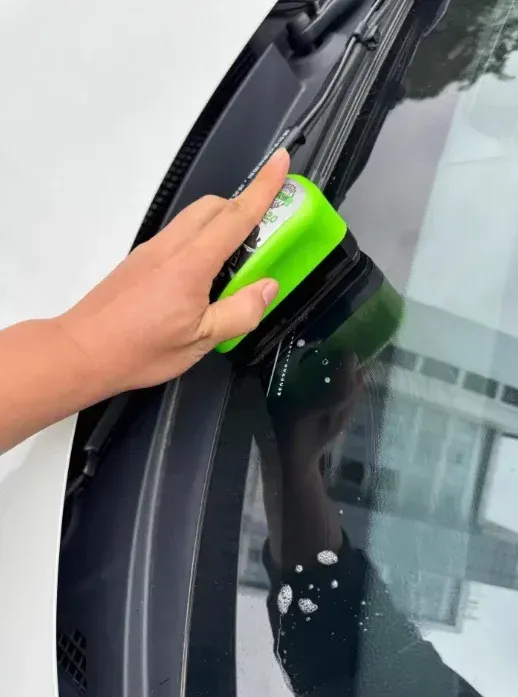 Brosse de nettoyage pour vitres, présentation du produit