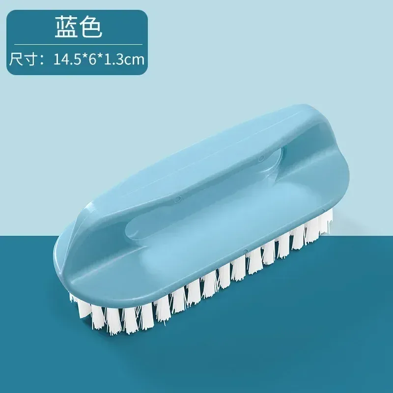 Brosse de nettoyage multifonctionnelle en situation