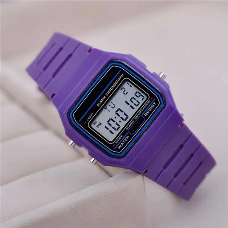 Montre digitale LED de sport pour homme, cadran carré, bracelet en silicone 4