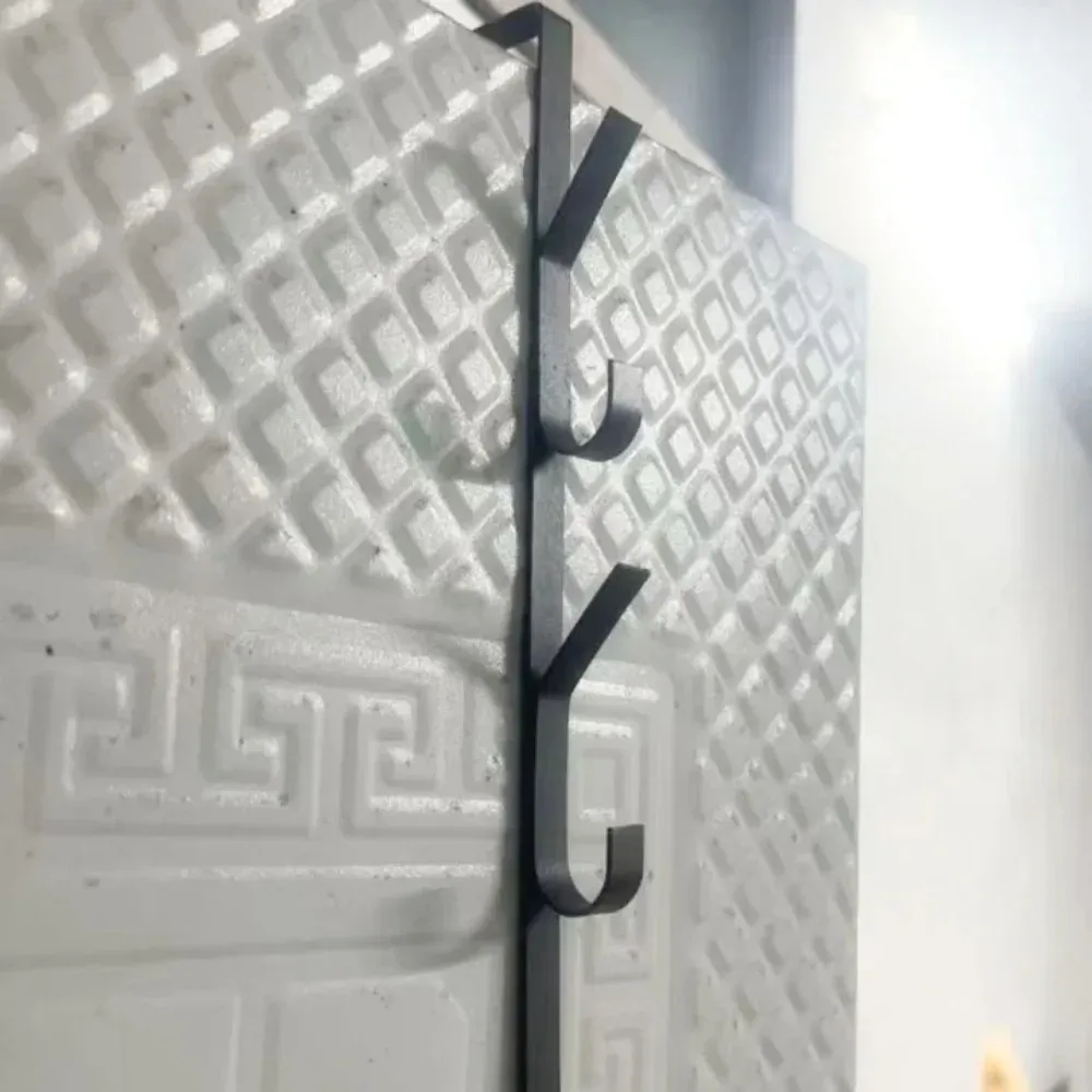 Crochet de porte facile à installer - Porte-manteau en métal robuste pour vêtements, chapeaux et sacs - Design compact, idéal pour la chambre 5