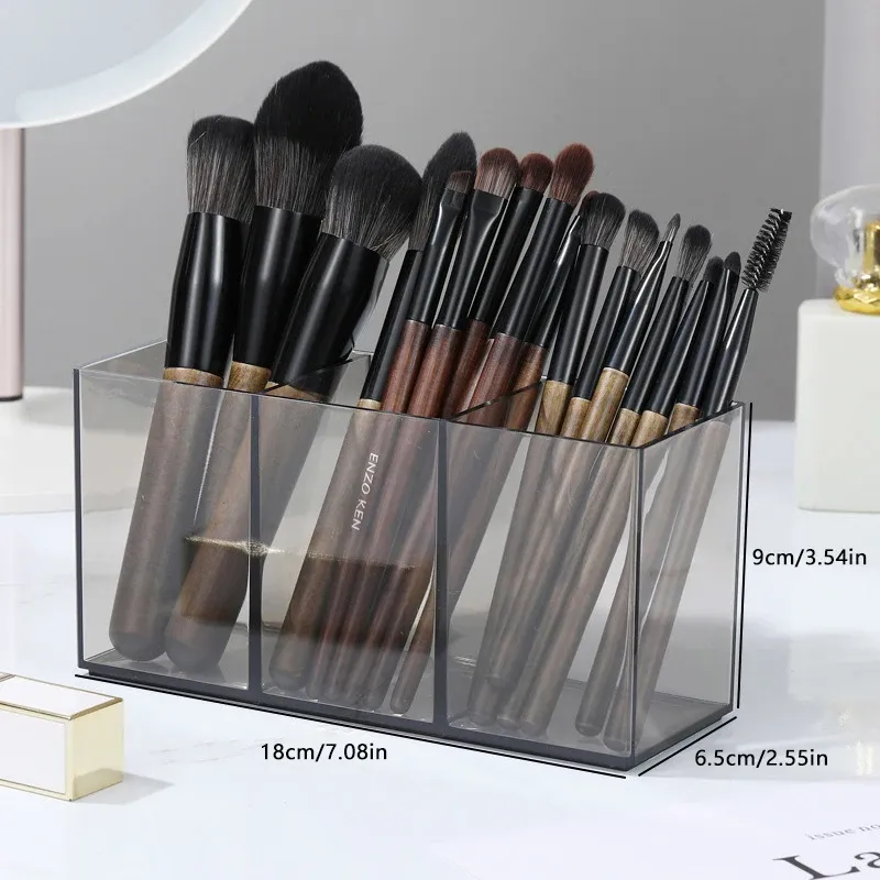 Ambiance beauté avec organisateur de maquillage