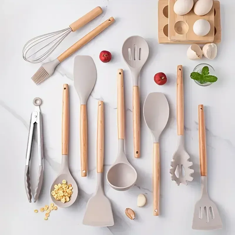 Ensemble de 12 ustensiles de cuisine en silicone multicolores à manche en bois, résistants à la chaleur et antiadhésifs 2