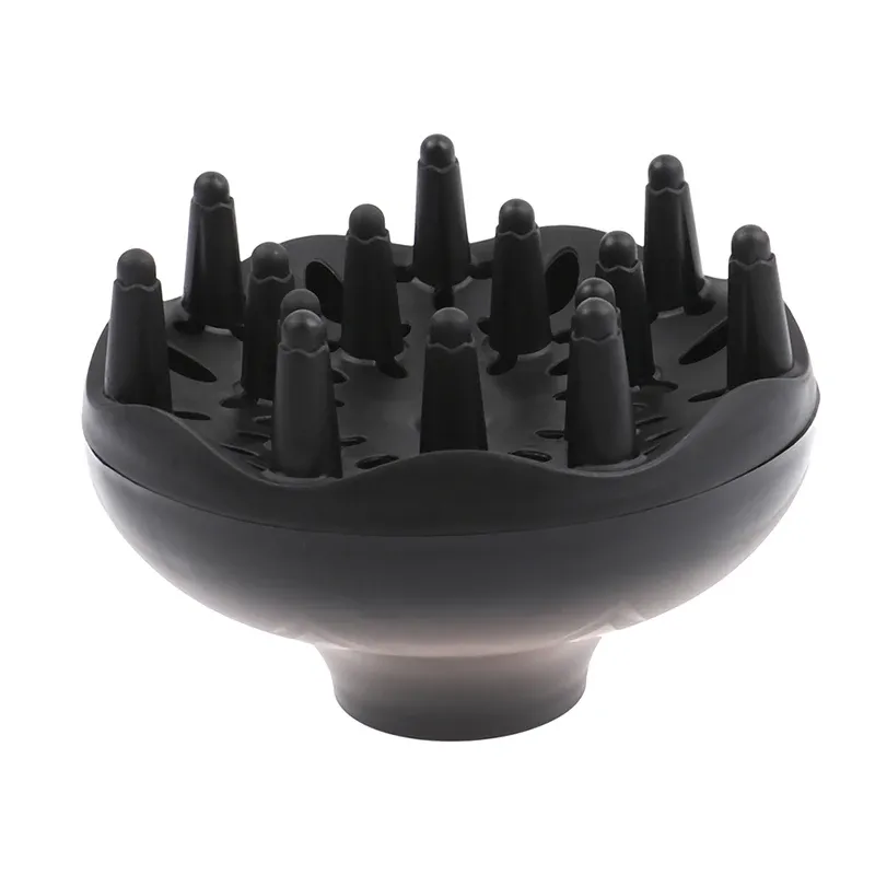 Diffuseur professionnel noir, mise en valeur des boucles