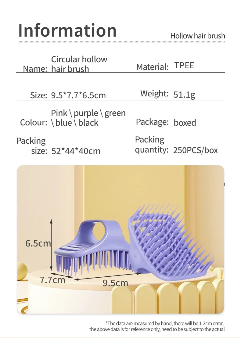 Brosse de massage en silicone en situation d'utilisation sous la douche