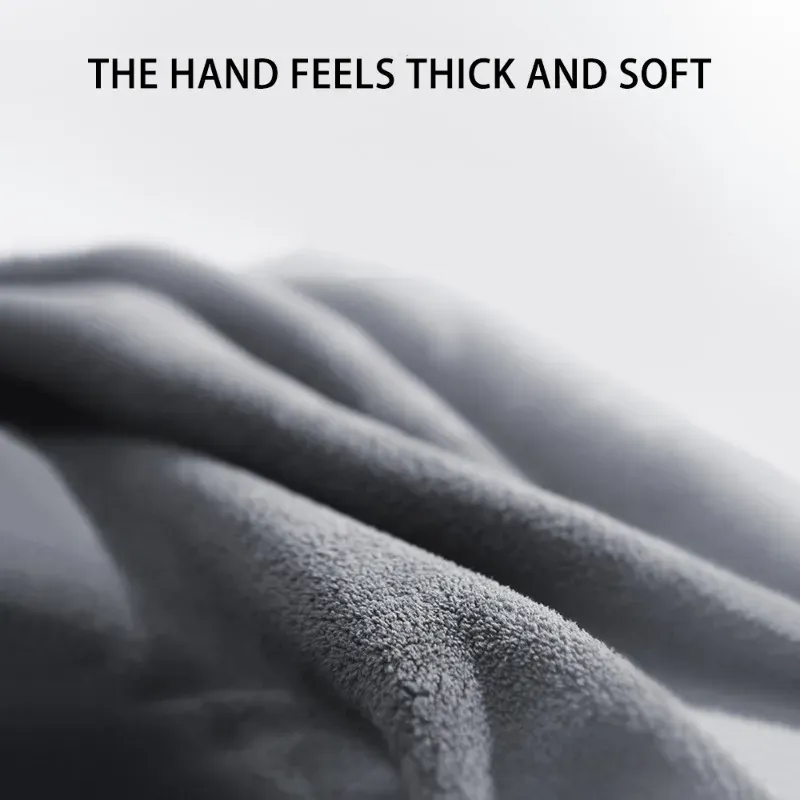 Serviette microfibre pour soin automobile