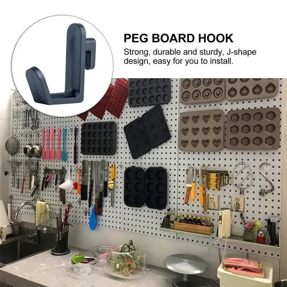 Organisation des outils sur panneau perforé