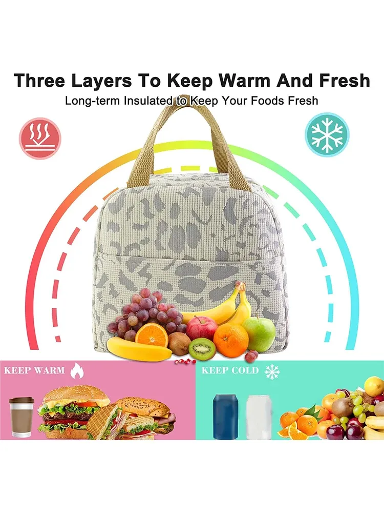Sac isotherme à motif d'encre, ambiance lifestyle