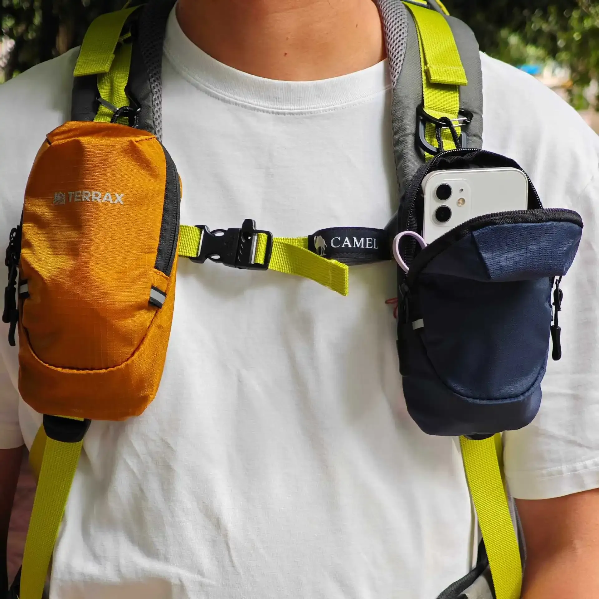 Pochette de rangement étanche pour téléphone à suspendre au sac à dos, idéale pour le cyclisme et la course à pied 3