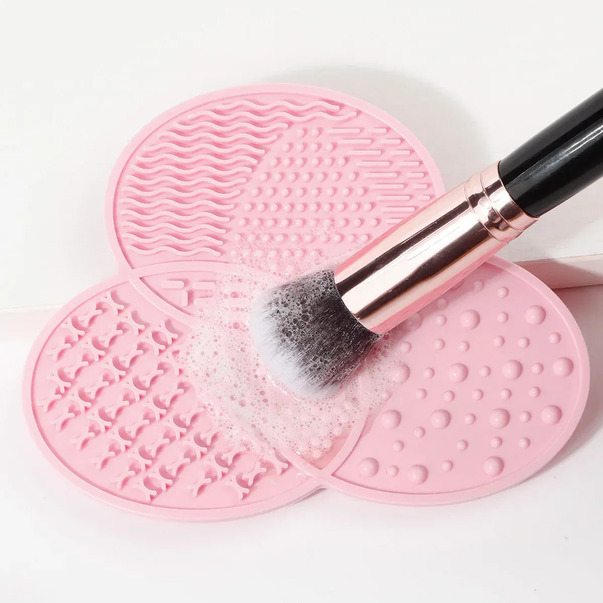 Bol nettoyeur pliable en silicone pour pinceaux de maquillage et houppettes 15