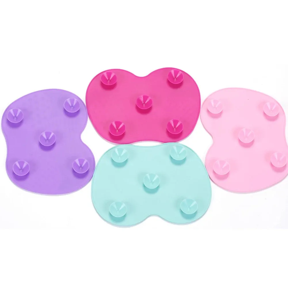 Utilisation du tampon de nettoyage pour pinceaux