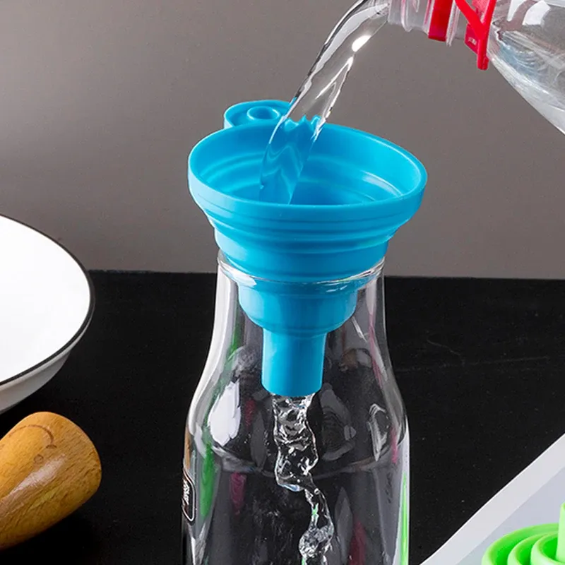 Entonnoir pliable en silicone, finition soignée