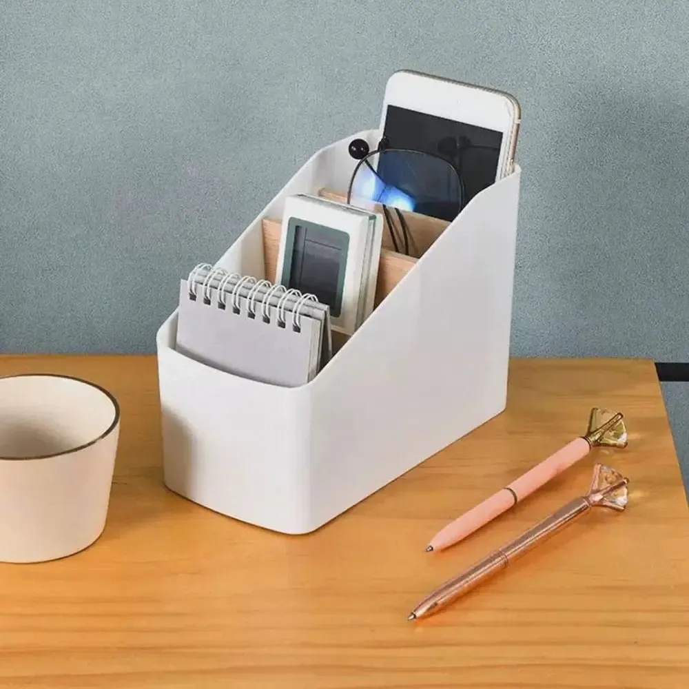 Boîte de rangement avec accessoires du quotidien