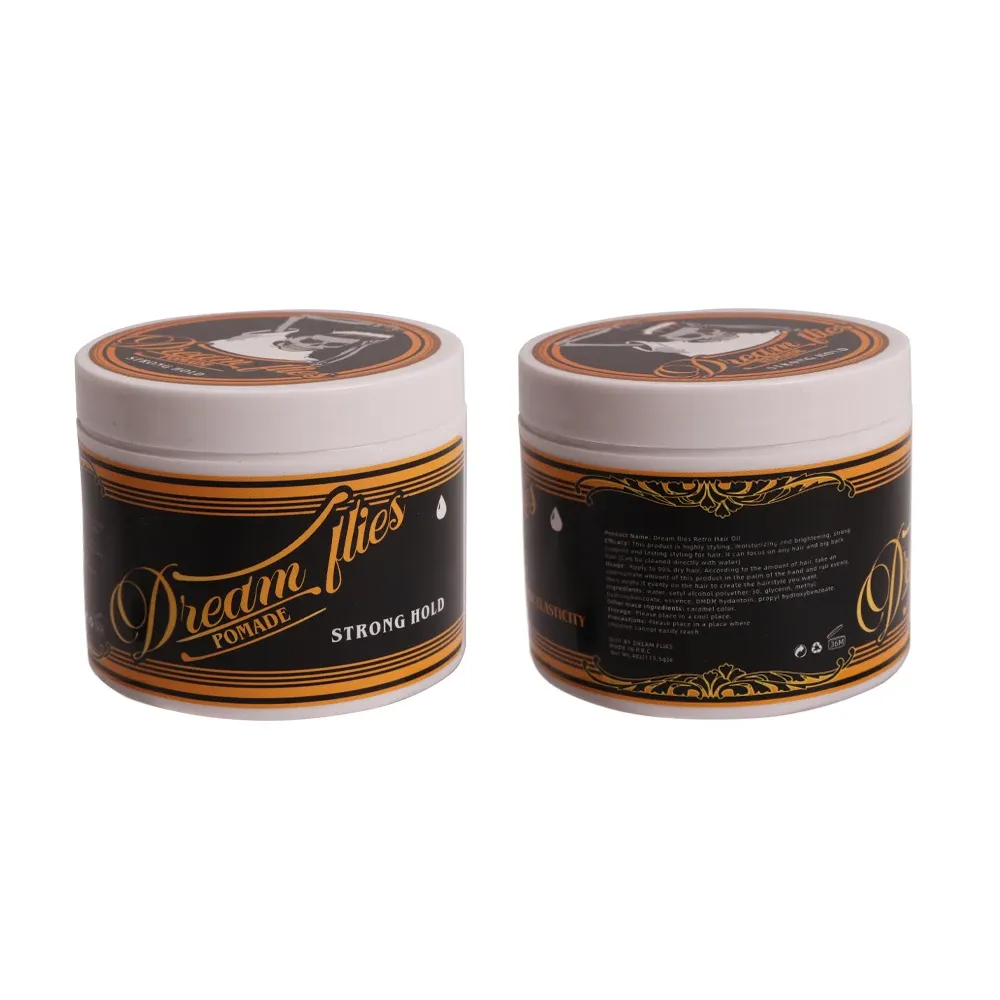 Gel coiffant appliqué sur les cheveux