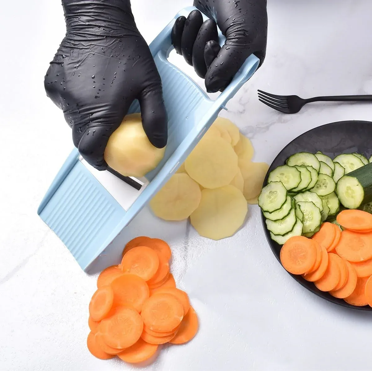 Éminceur de légumes et fruits 5 en 1 gros plan