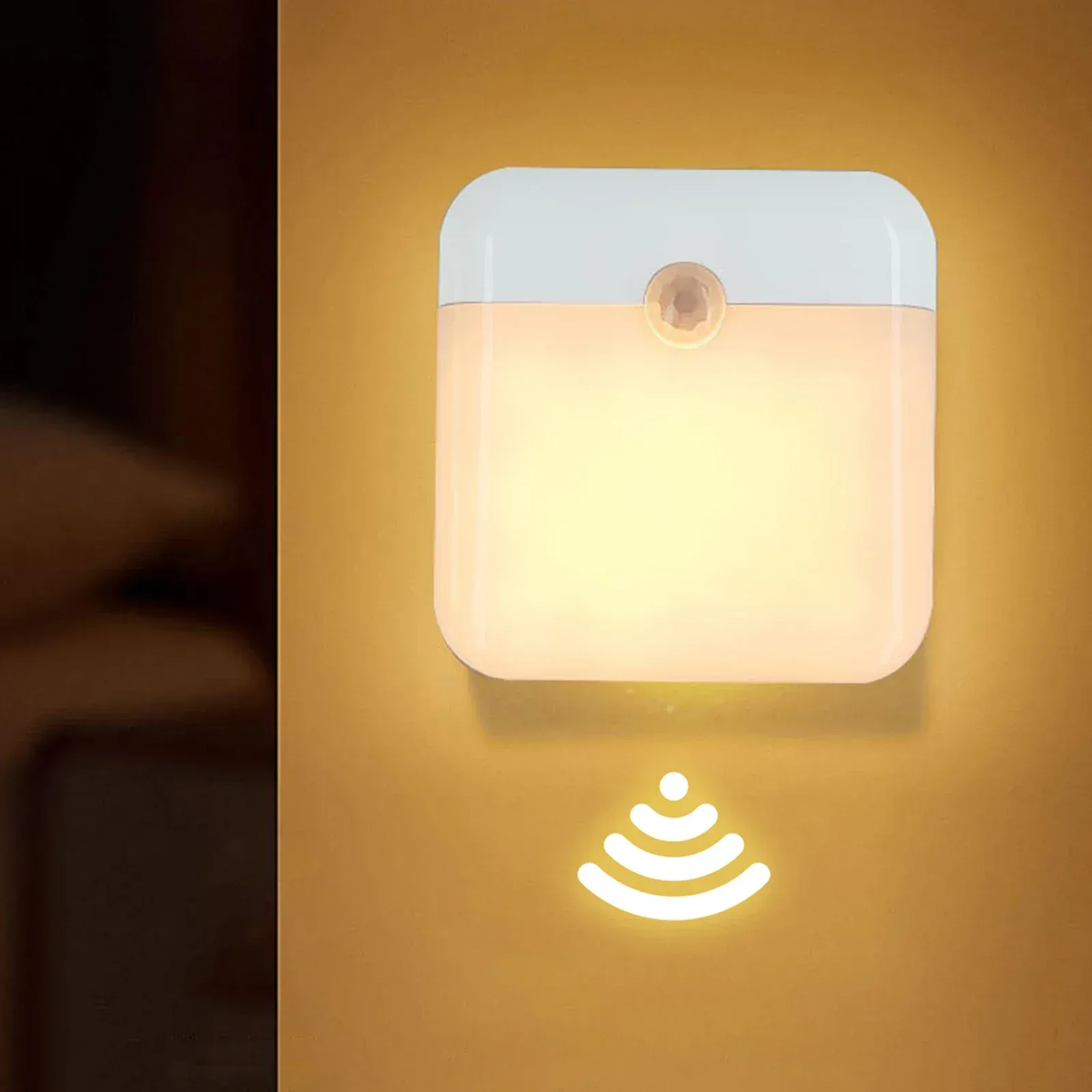 Veilleuse LED à détecteur de mouvement au design carré
