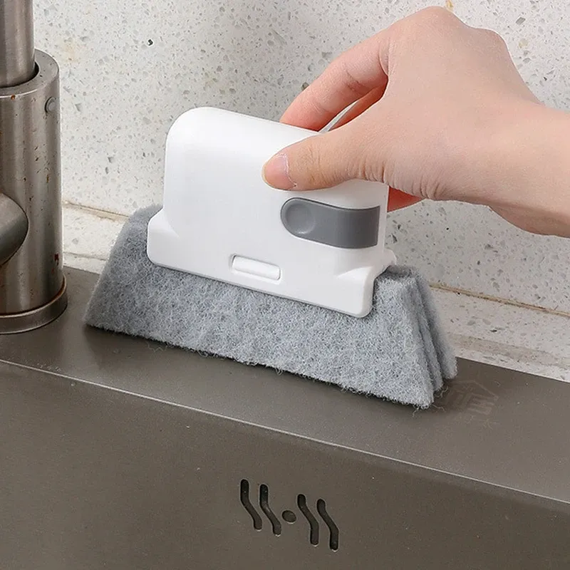 Brosse multifonction pour rebords de fenêtre et rainures 4
