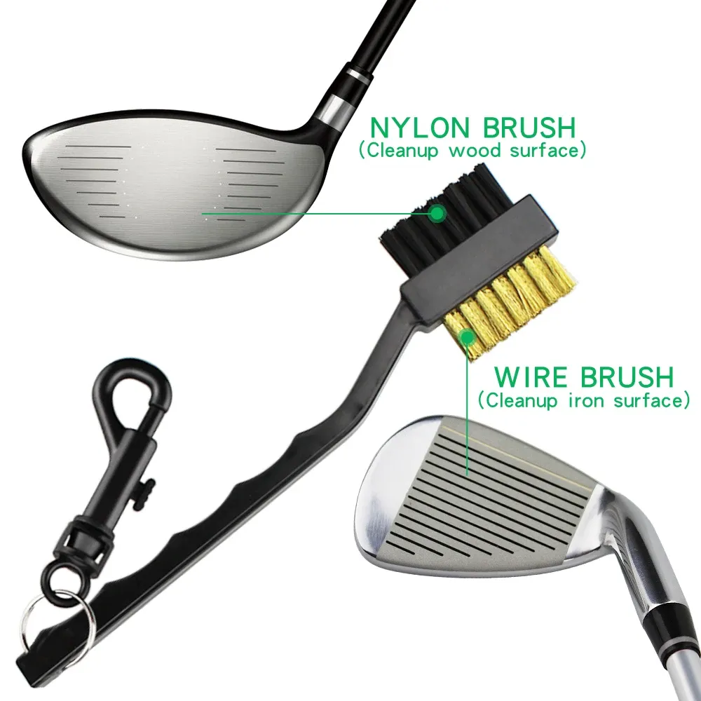 Brosse de golf en action sur un club, gros plan