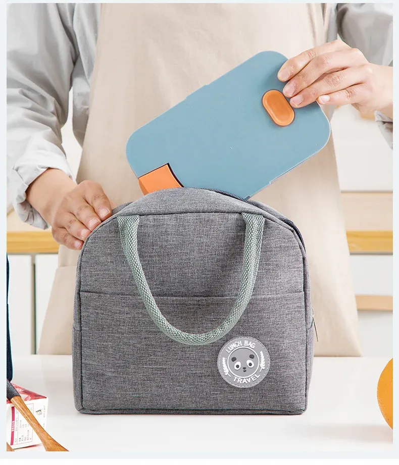 Sac bento isolé, vue de profil