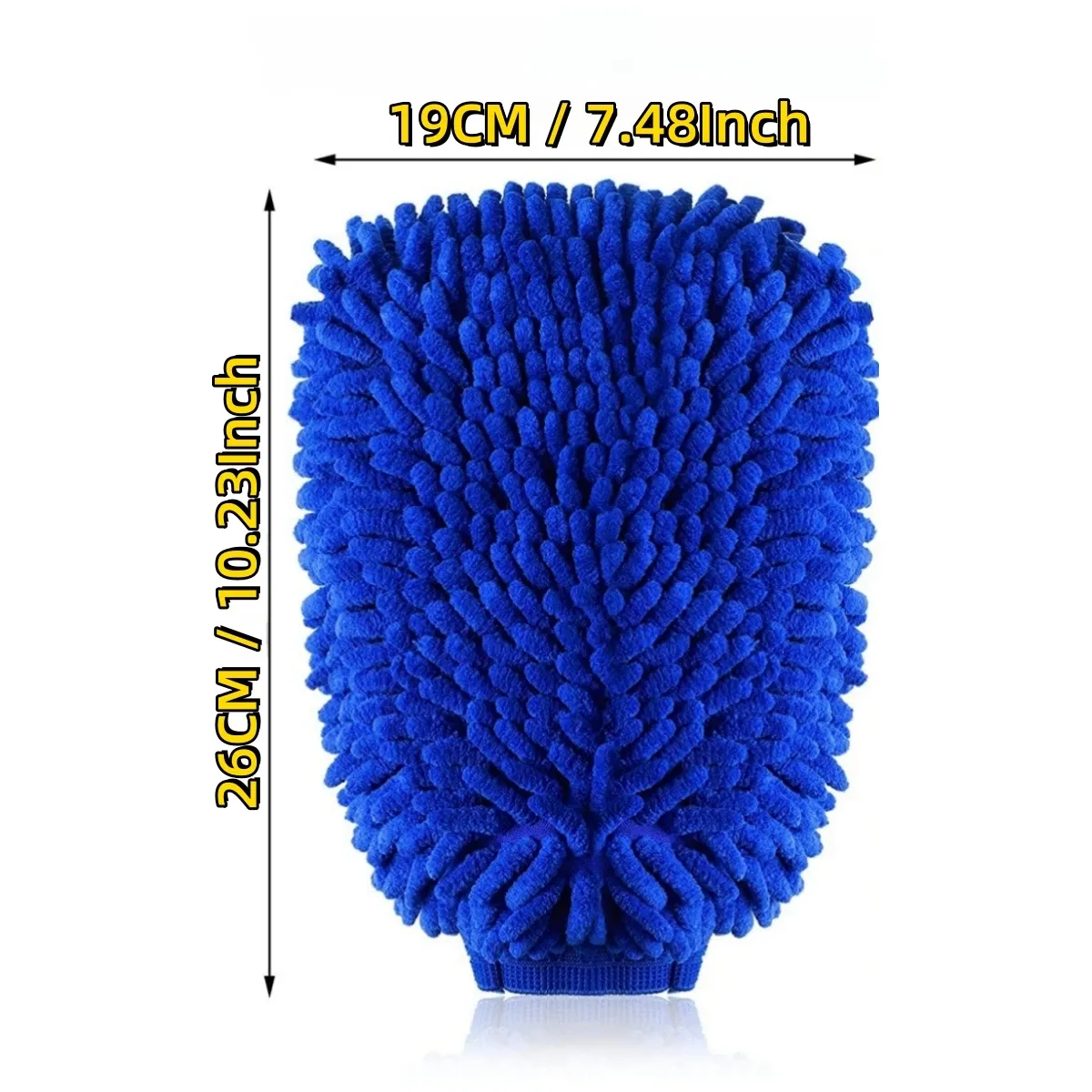Gant de lavage en microfibre en action