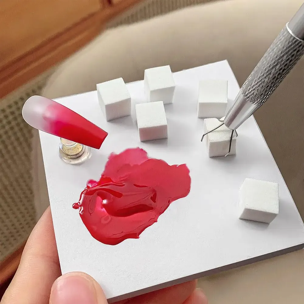 Création de dégradé sur ongles avec éponge