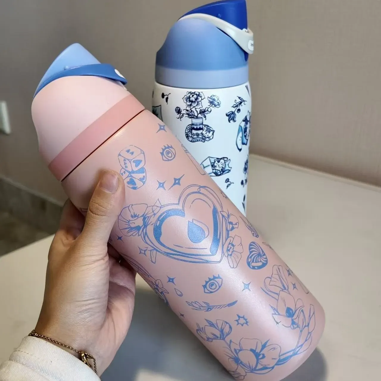 Gourde portable au design épuré