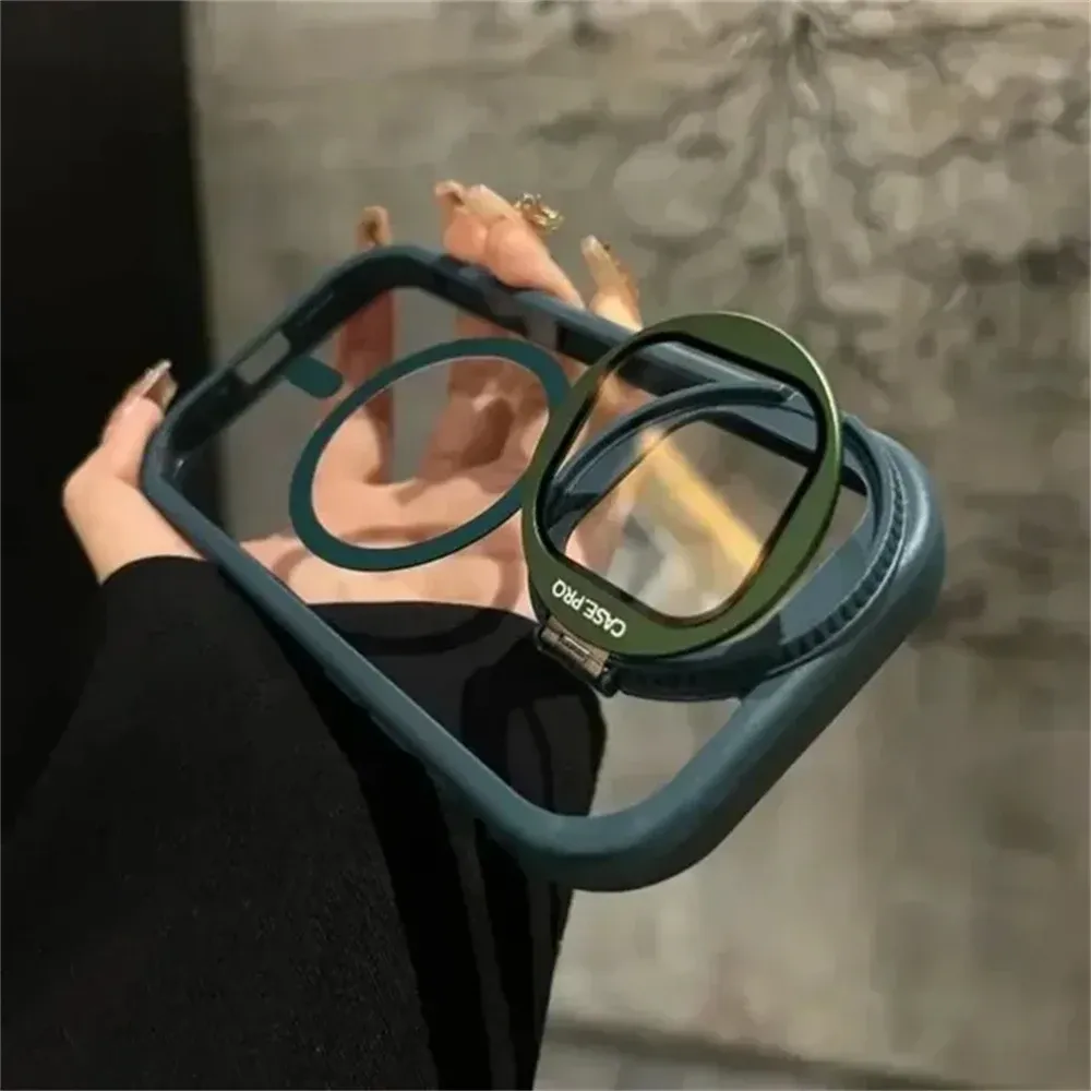 Coque transparente avec protection d'objectif, rabat fermé