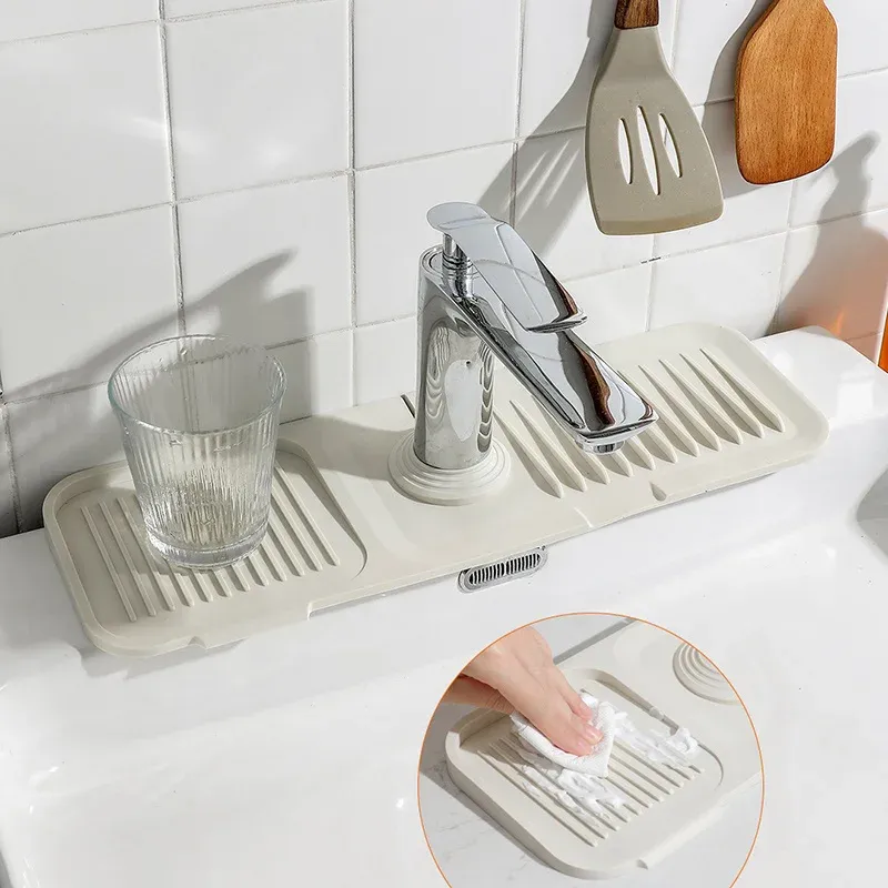 Protège-éclaboussures en silicone pour évier de cuisine 5