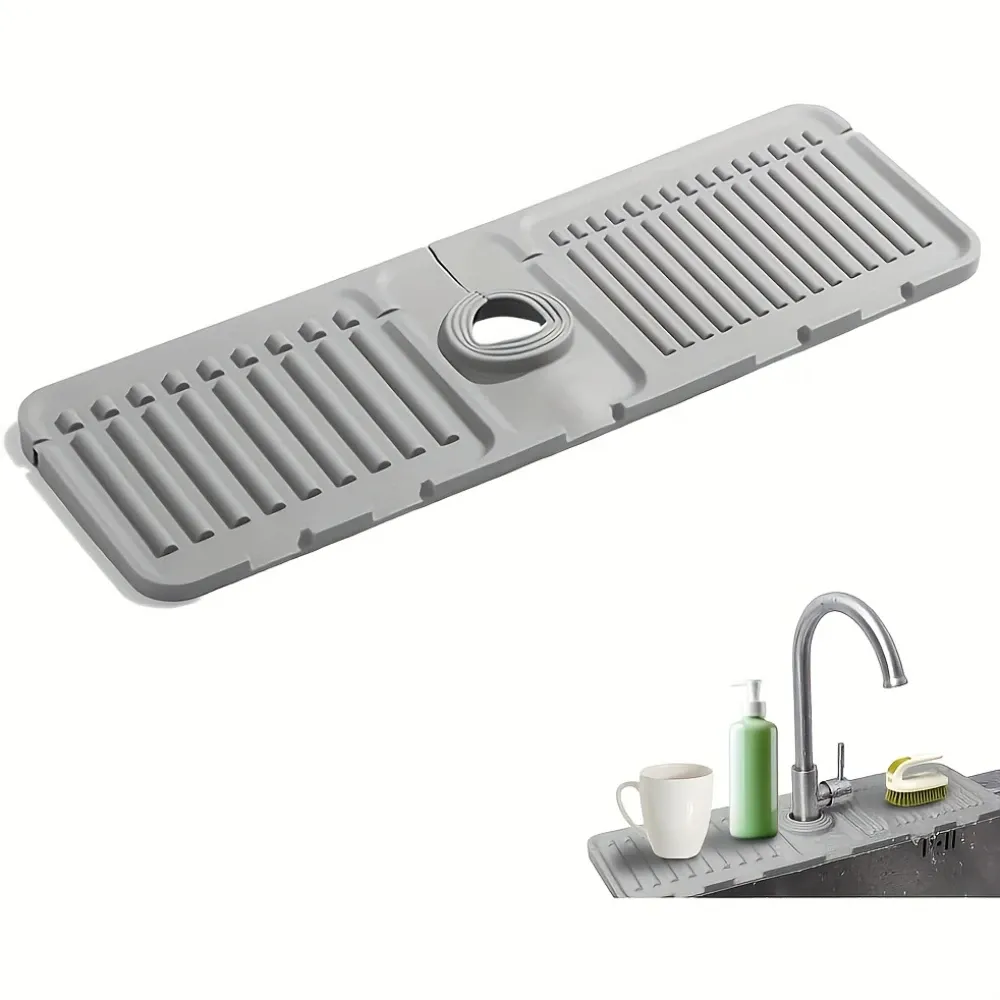 Protège-évier installé sous un robinet de cuisine