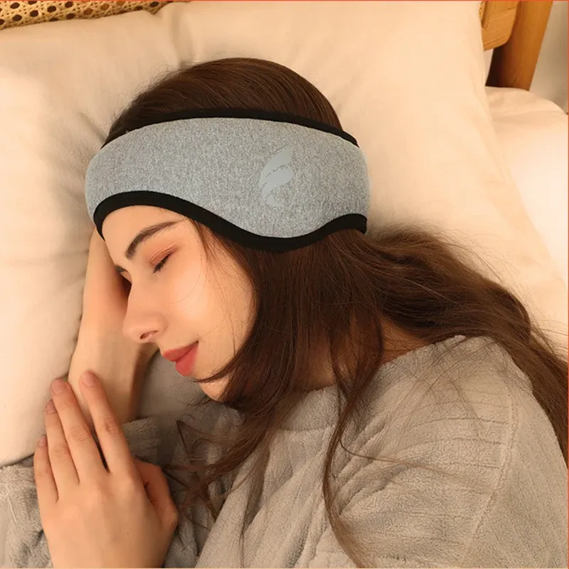 Masque de sommeil occultant en peluche avec protège-oreilles anti-bruit pour hommes et femmes 6
