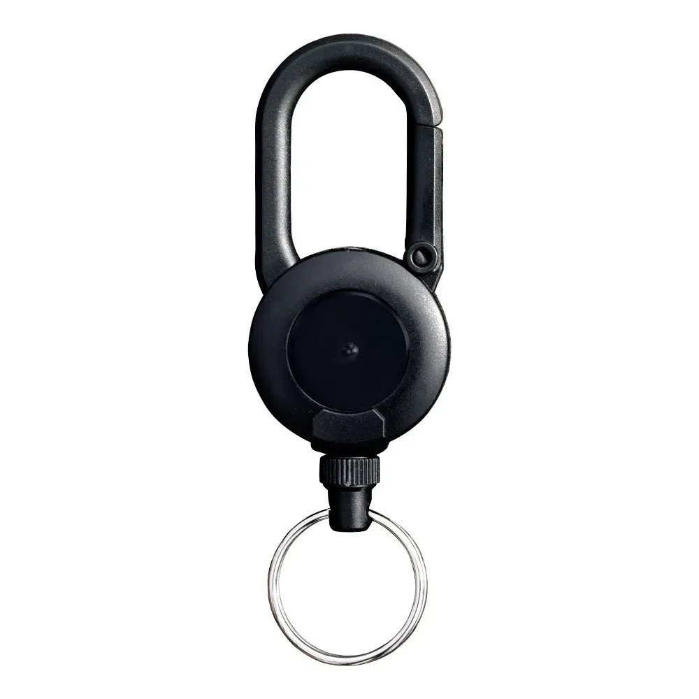 Porte-clés rétractable accroché à une sacoche